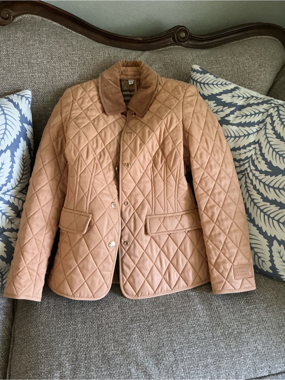 NWOT Burberry Quilted Womens Jacket with Corduroy Collar - Tan